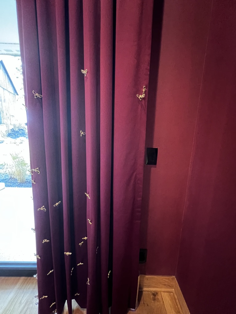 087ee3fa D4eb 4070 A37f 884010a0ab43 1 105 C